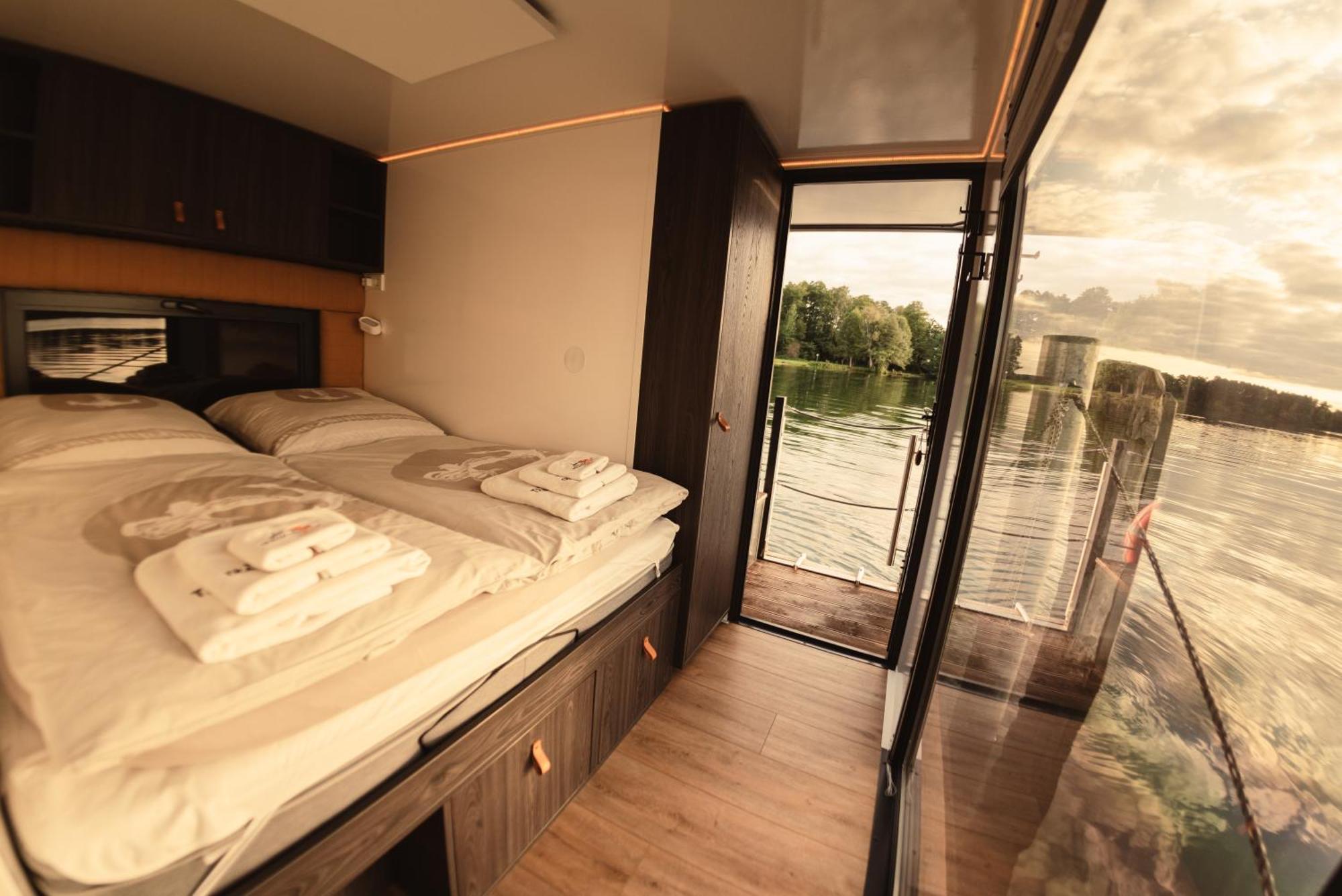 Bateau-hôtel Traumzeitboot Auf Dem Scharmuetzelsee Bad Saarow