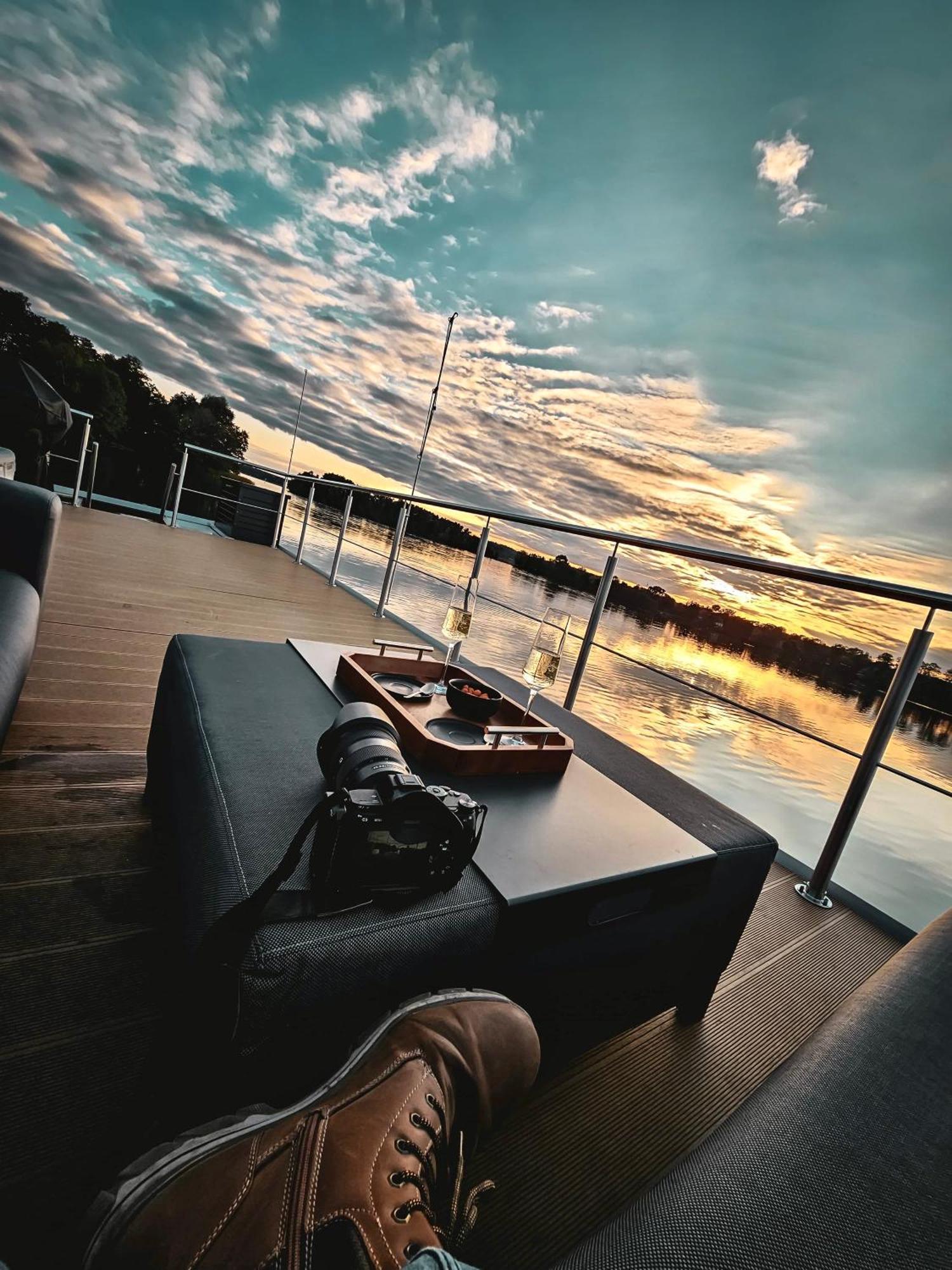 Traumzeitboot Auf Dem Scharmuetzelsee * Bad Saarow